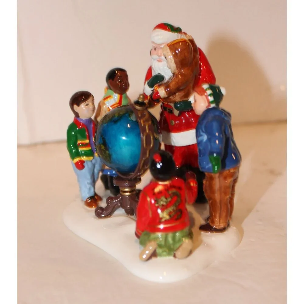 Dept 56 Snow Village - Santa Comes to Town 2000